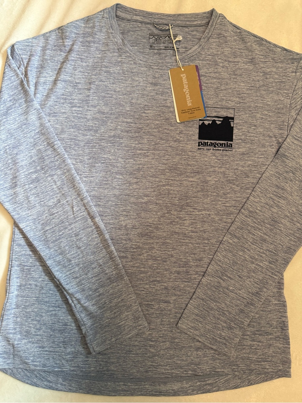 NWT Girls’ Long-Sleeved Capilene Cool Day T-Shirt Size M/10Y